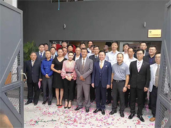 航天泵閥(fa)出席永華石油揭(jiē)牌典禮 (1) 航天泵閥(fá)出席永華石油揭(jiē)牌典禮 (1)