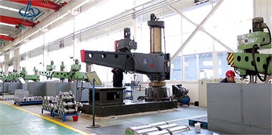 航天泵閥(fá)廠區介紹(shào) (14) 航天泵閥(fa)廠區介紹(shào) (14)