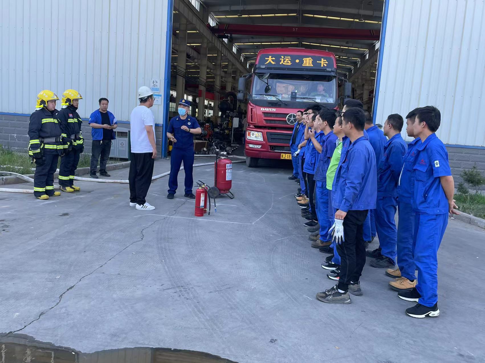 航天泵(bèng)閥-消防應急(jí)演練培訓 航天泵閥-消(xiao)防應急演練(lian)培訓